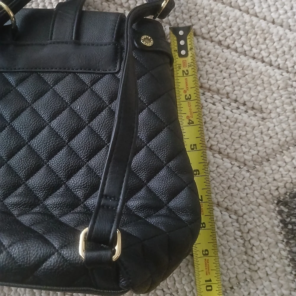 Steve Madden black steve